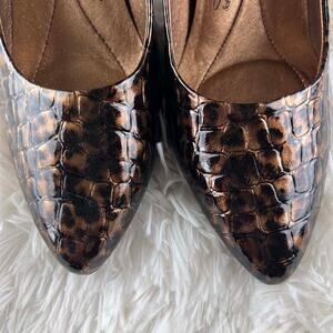 SOFT STYLE Hush Puppy Brown Rosalyn Size 9 NWOT
